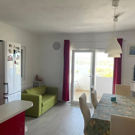 Apartment Island Solta Comfort Modesty