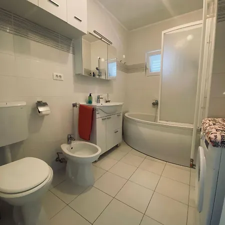 Island Solta Comfort Modesty Apartment