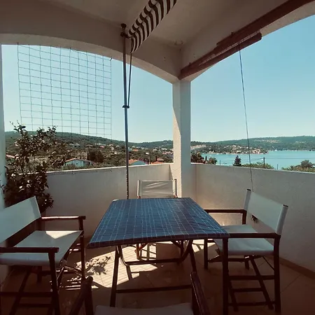 Island Solta Comfort Modesty Nečujam